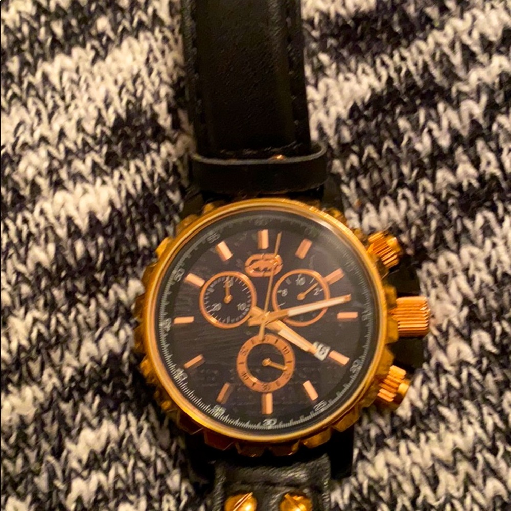 Echo Watch - image 1